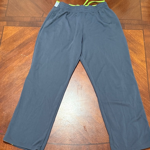 Under Armour Gray Sweatpants with Green Accents - Picture 1 of 3